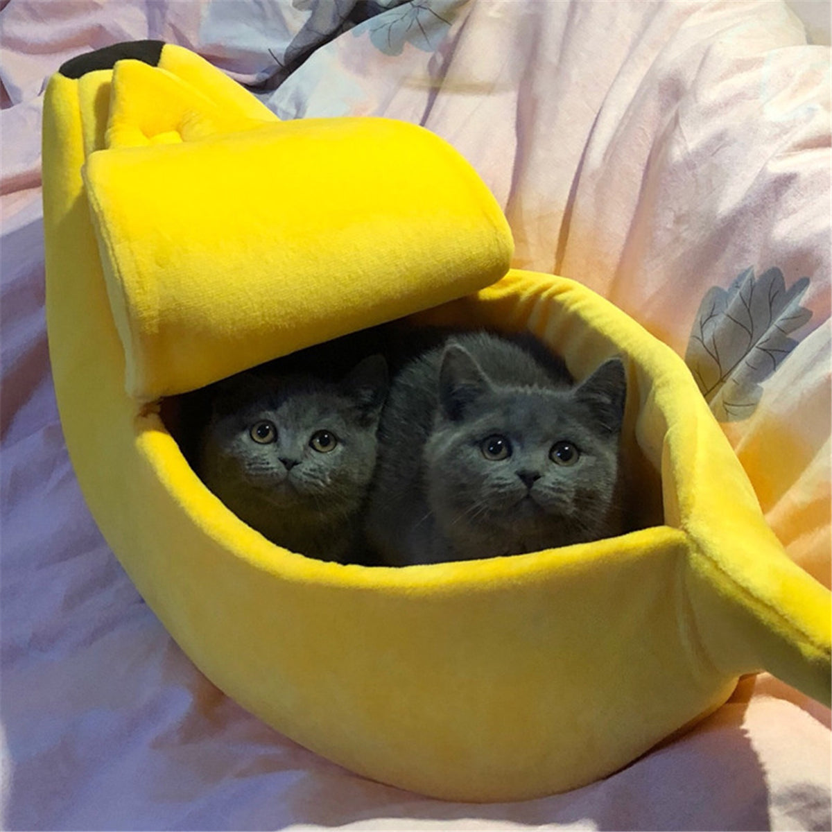 Banana Pet Bed